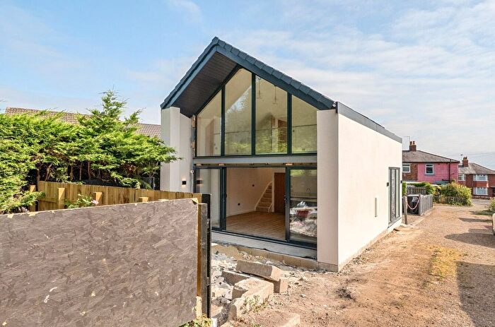 2 Bedroom Detached House For Sale In Batchelor Gardens, Harrogate, HG1