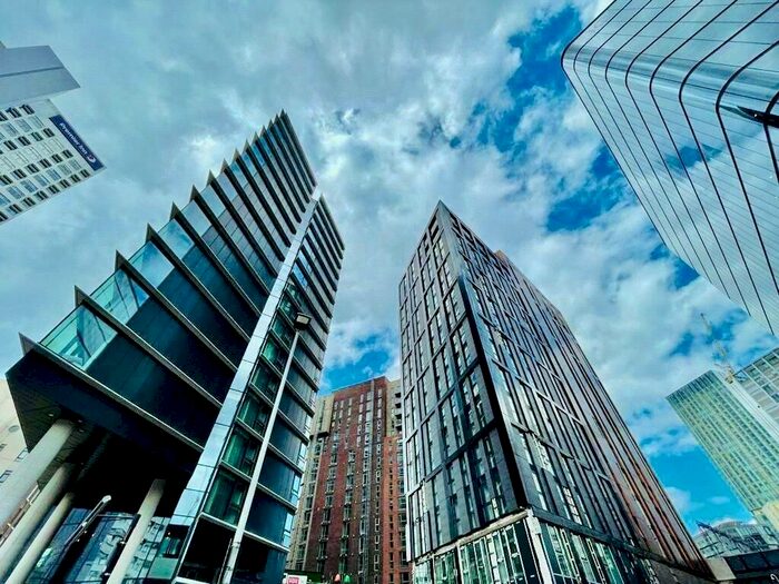 2 Bedroom Apartment To Rent In Exchange Point, New Kings Head Yard, Salford, M3