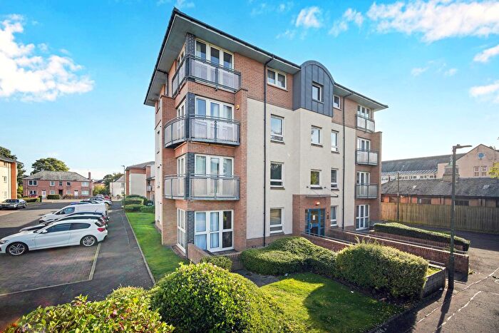 2 Bedroom Flat For Sale In / Stenhouse Gardens, Stenhouse, Edinburgh, EH11