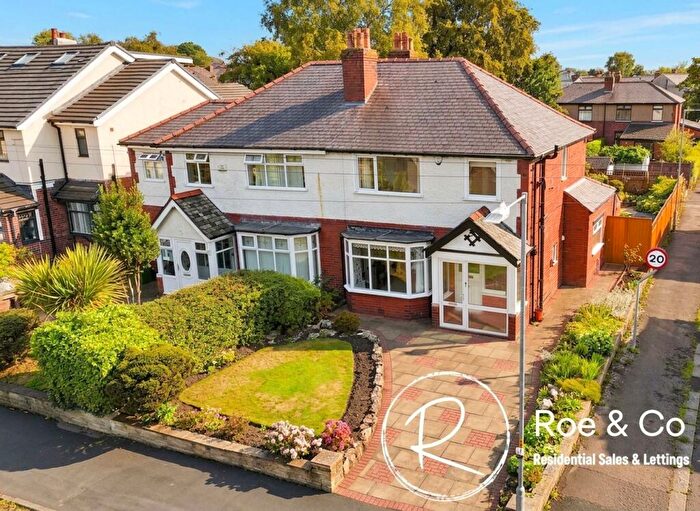 3 Bedroom Semi-Detached House For Sale In Greenmount Lane, Heaton, Bolton, BL1