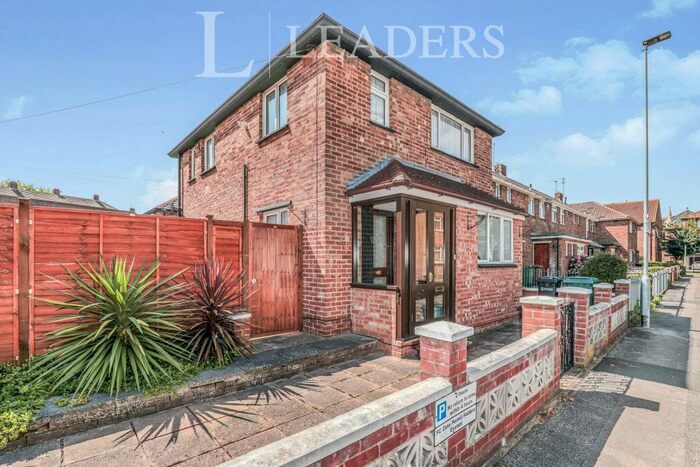 3 Bedroom Semi-Detached House To Rent In North Street, Portsmouth, PO1