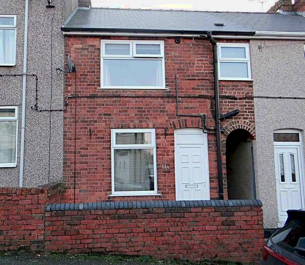 2 Bedroom House To Rent In Queens Street, S45