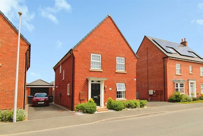 4 Bedroom Detached House For Sale In Vermillion Way, Ashlawn Gardens, Rugby, CV22