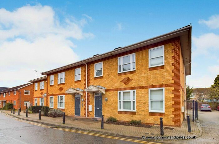 1 Bedroom Flat To Rent In Gogmore Lane, Chertsey, KT16