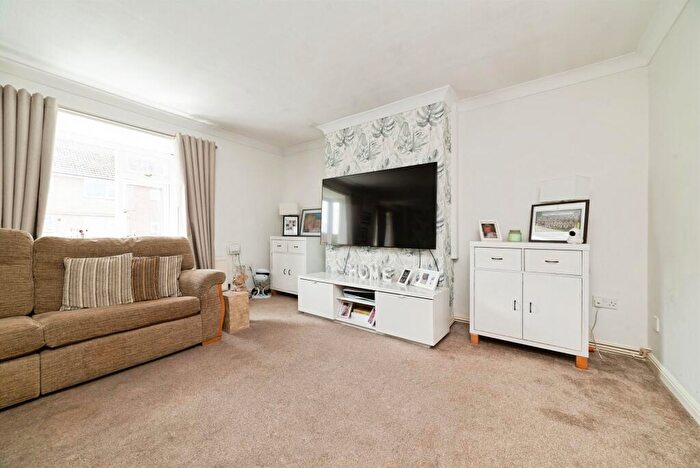 2 Bedroom Apartment For Sale In Finkle Street, Cottingham, HU16