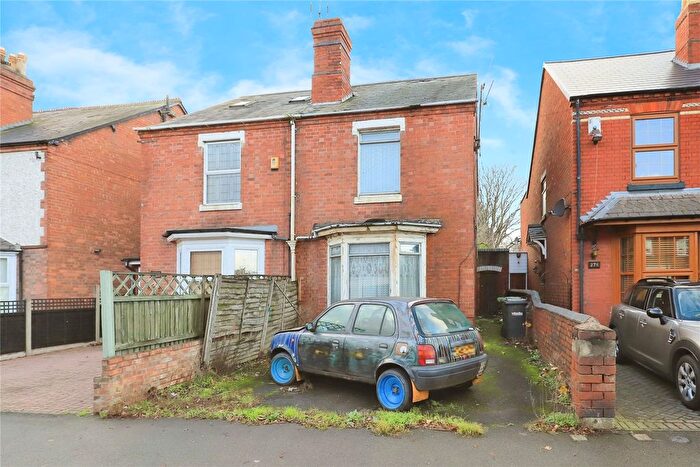 3 Bedroom Semi Detached House For Sale In Chester Road North, Kidderminster, DY10