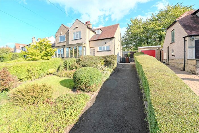 3 Bedroom Semi Detached House For Sale In Ravenscliffe Road, Calverley, Pudsey, West Yorkshire, LS28