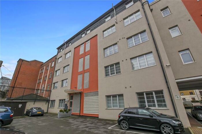 2 Bedroom Apartment To Rent In Sunlight Square, London, E2