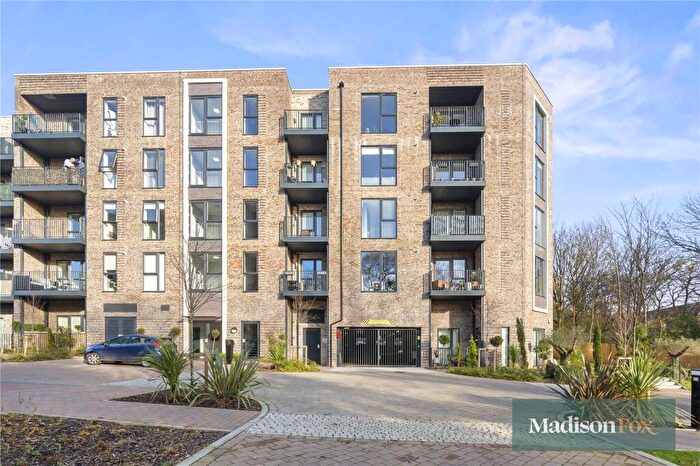 1 Bedroom Apartment For Sale In Academy Way, Loughton, Essex, IG10