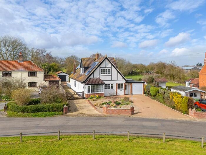 5 Bedroom Detached House For Sale In Bulls Green Lane, Toft Monks, Beccles, NR34