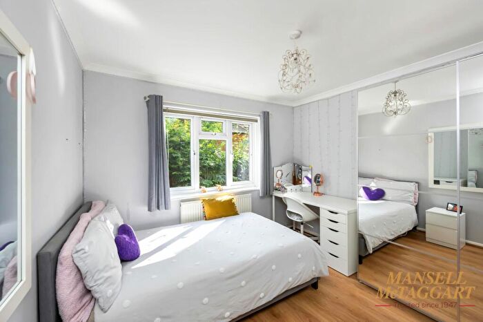 5 Bedroom Detached House For Sale In Durfold Wood, Plaistow, RH14
