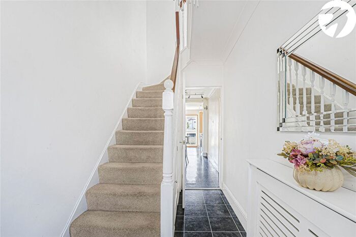 3 Bedroom Terraced House For Sale In Oakfield Park Road, Wilmington, Kent, DA1