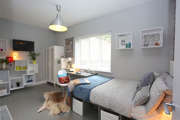 1 Bedroom Studio To Rent In London Road, Luton, Bedfordshire, LU1