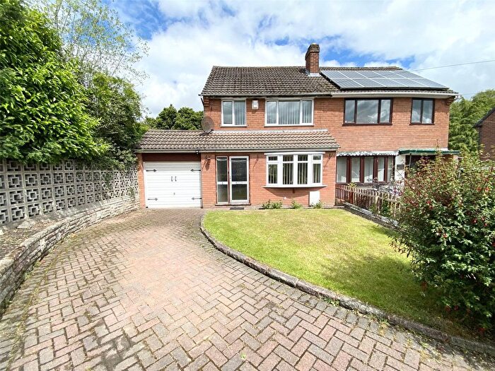 3 Bedroom Semi Detached House For Sale In Hamilton Road, Dawley, Telford, Shropshire, TF4