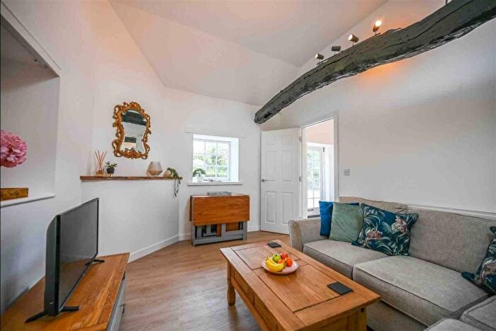 1 Bedroom Detached Bungalow To Rent In The Smithy, Barton Close, Bognor Regis, West Sussex, PO21