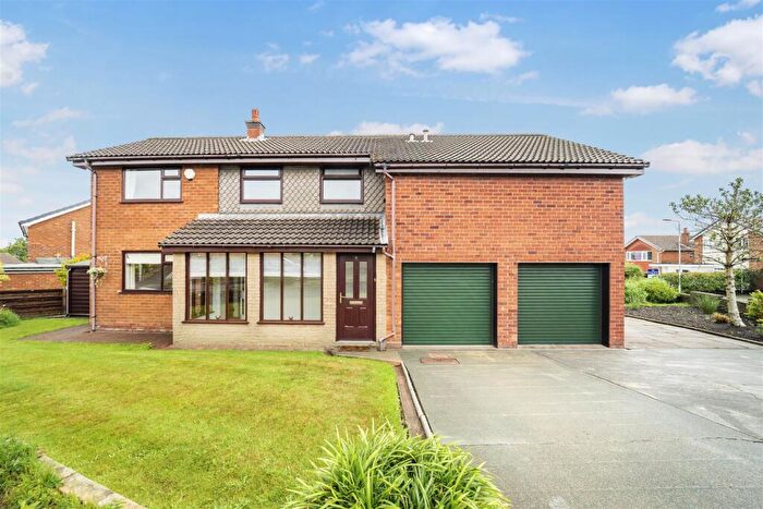 5 Bedroom Detached House For Sale In Moorside Road, Tottington, BL8