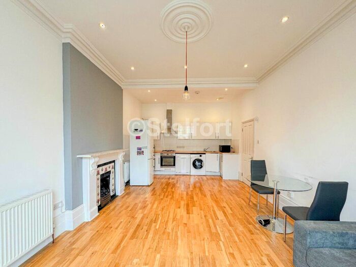1 Bedroom Flat To Rent In St. Augustines Road, London, NW1