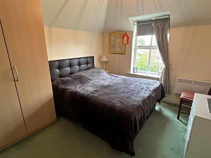 2 Bedroom Apartment To Rent In Bosworth House, Priory Walk, Hinckley, LE10