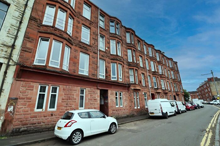 2 Bedroom Flat To Rent In Torrisdale Street, Queens Park, Glasgow, G42