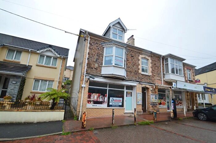 4 Bedroom Semi-Detached House For Sale In Cross Street, EX34