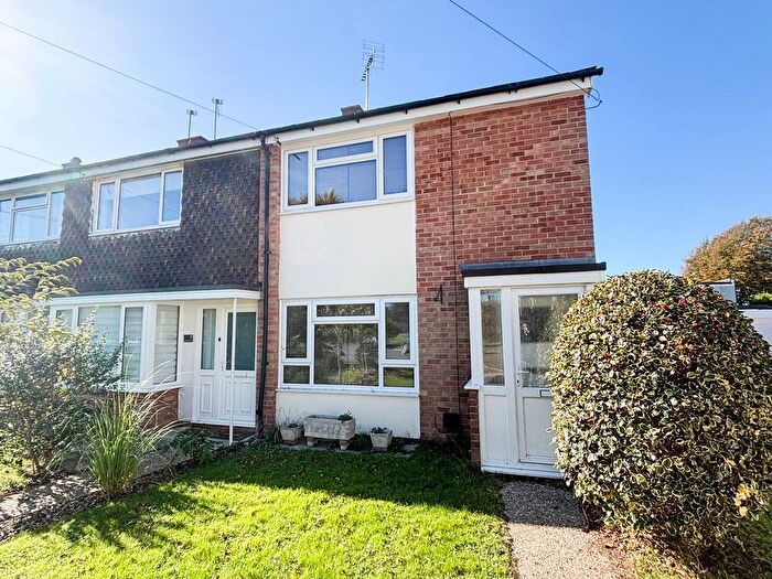 2 Bedroom End Terrace House For Sale In Felpham, Bognor Regis, PO22