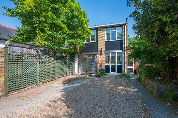 3 Bedroom House For Sale In Rosse Mews, Blackheath, SE3