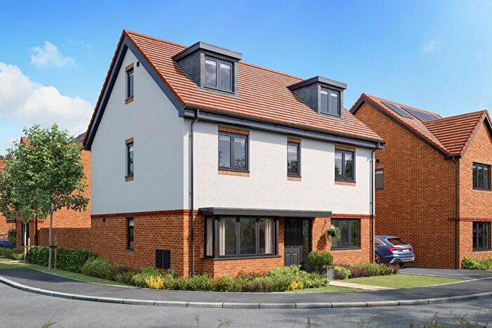 5 Bedroom Detached House For Sale In Bluebell Way, Whiteley, Fareham, PO15