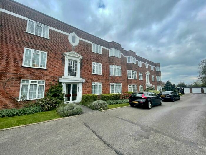 2 Bedroom Flat To Rent In Finchley Court, Ballards Lane, London, N3