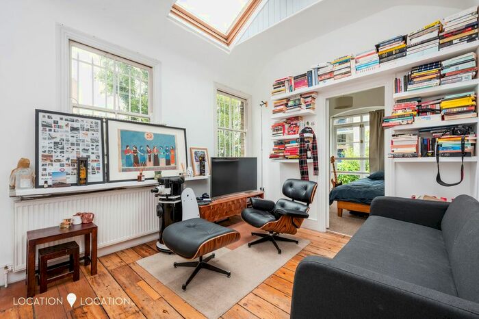 1 Bedroom Flat To Rent In Cazenove Road, London, N16