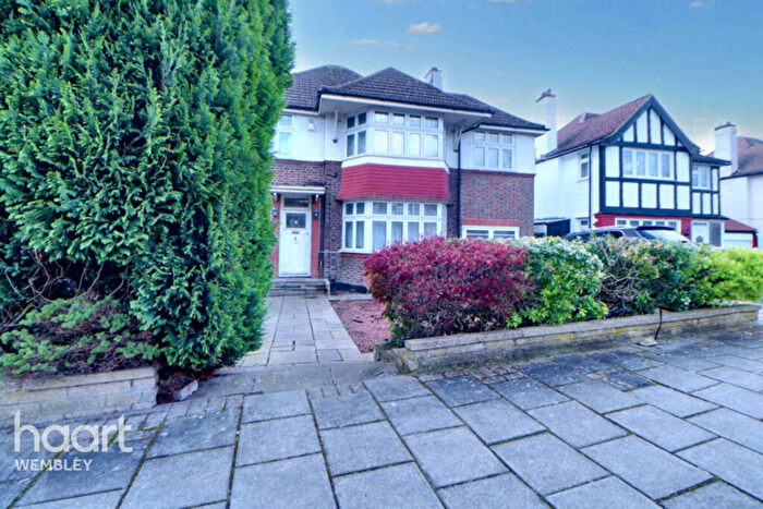 6 Bedroom Detached House For Sale In Barn Hill Estate, HA9