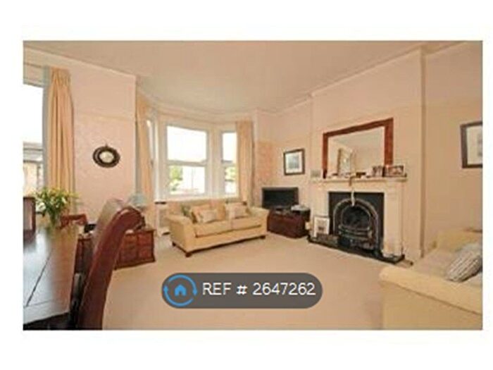 1 Bedroom Flat To Rent In Hainthorpe Road, London, SE27