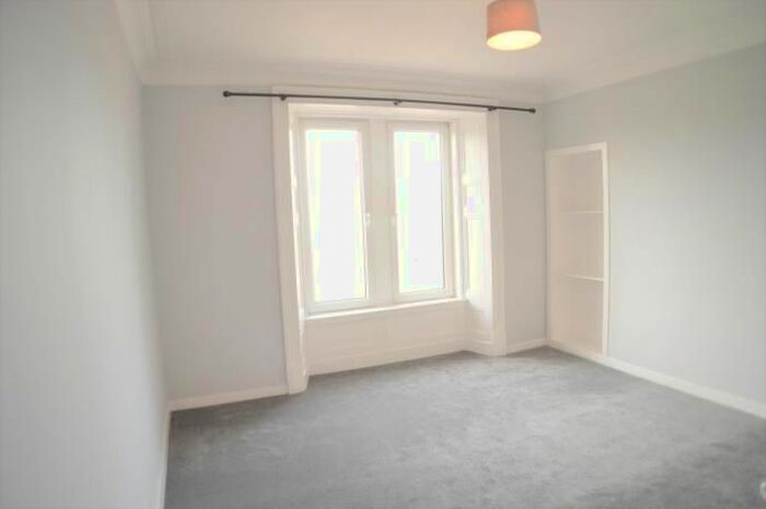 3 Bedroom Flat To Rent In Dundonald Street, Dundee, DD3