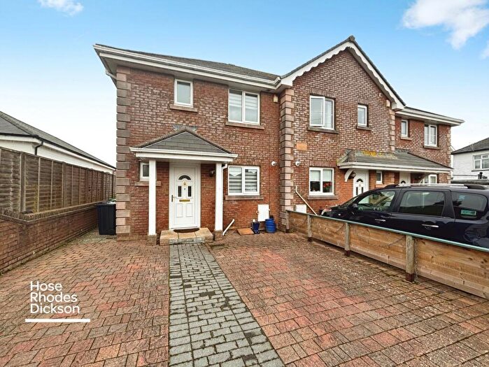 3 Bedroom End Of Terrace House For Sale In North Street, Sandown, PO36