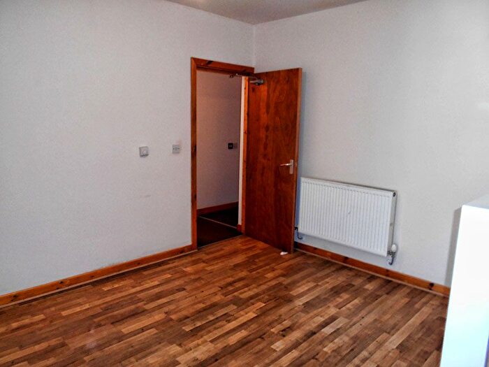 2 Bedroom Flat To Rent In Flat, Brixton Mount, Longford Road, Holyhead, LL65