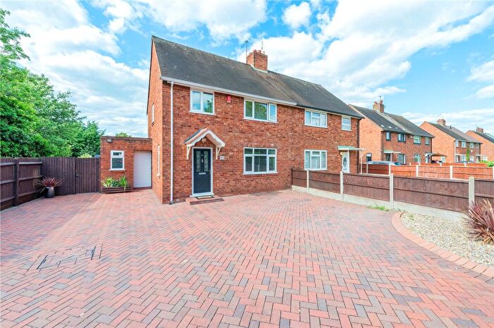 3 Bedroom Semi-Detached House For Sale In Crescent Road, Hadley, TF1