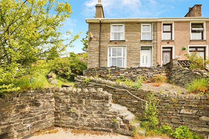2 Bedroom Property For Sale In Cae Clyd, Manod, Blaenau Ffestiniog, Gwynedd, LL41