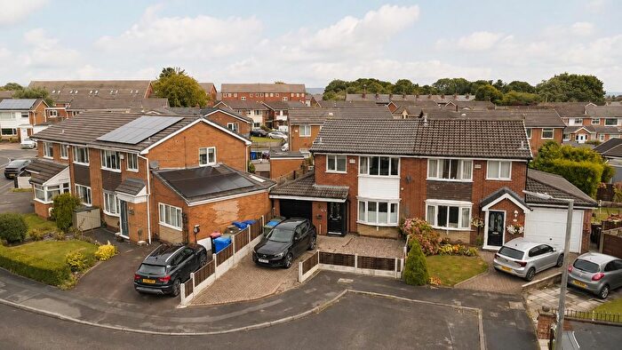 3 Bedroom Semi-detached House For Sale In Barnfield Close, Radcliffe, Manchester, M26