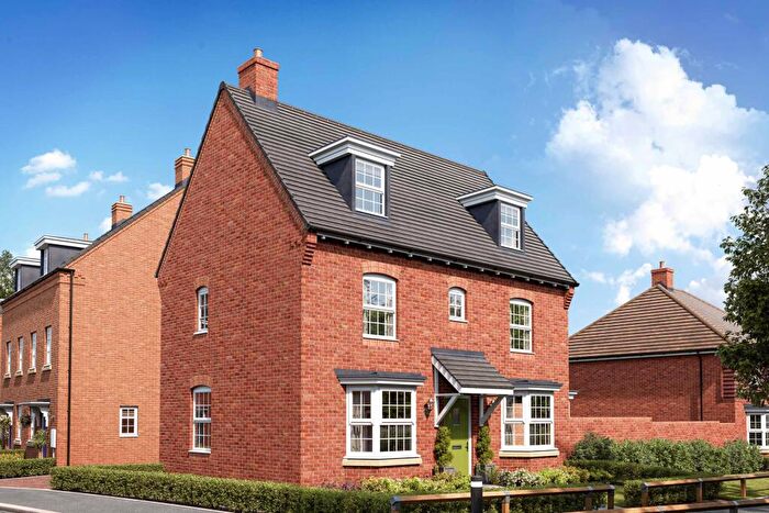 4 Bedroom Detached House For Sale In Armstrongs Fields, Broughton, Aylesbury, HP22