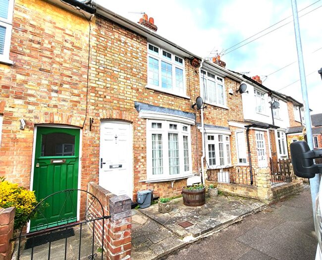 2 Bedroom Terraced House To Rent In Glencoe Road, Bushey, WD23