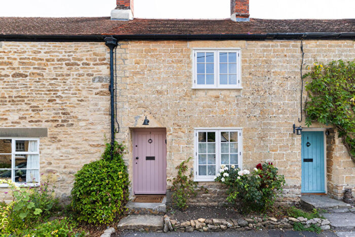 1 Bedroom House For Sale In The Street, Stour Provost, Dorset, SP8