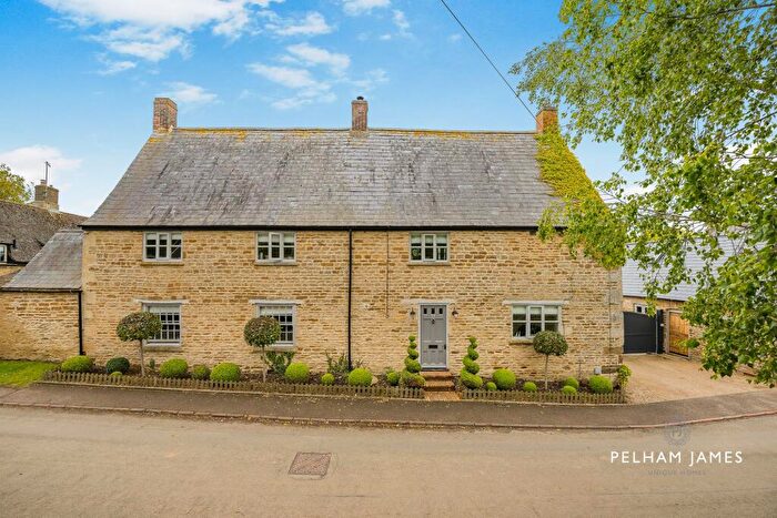 6 Bedroom Farm House For Sale In Main Street, Seaton, LE15