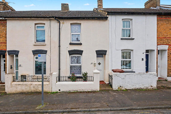 2 Bedroom Terraced House For Sale In Shakespeare Road, Gillingham, ME7