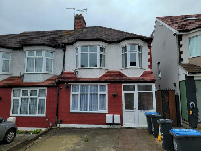 1 Bedroom Flat To Rent In Chase Road, Southgate, N14