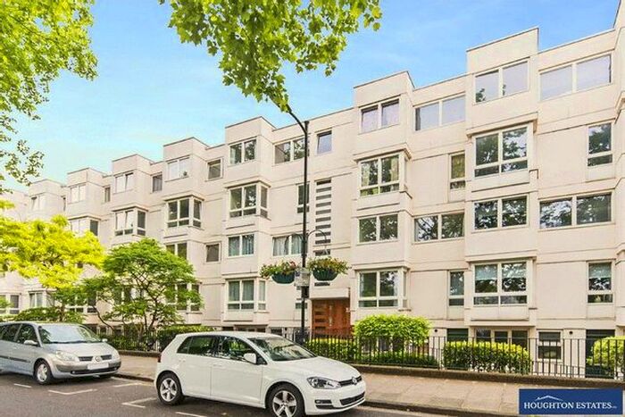 3 Bedroom Flat To Rent In Warwick Crescent, London, W2