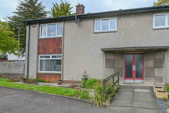 1 Bedroom Apartment For Sale In St Colme Crescent, Aberdour, KY3