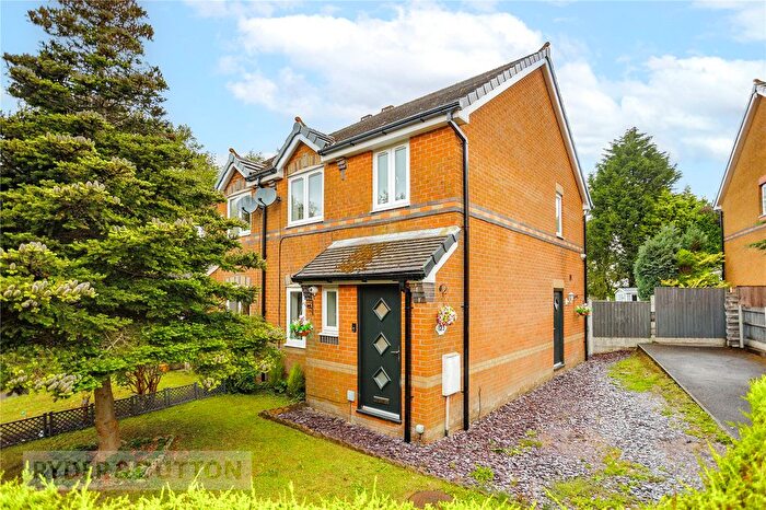 3 Bedroom Semi Detached House For Sale In Hodge Clough Road, Moorside, Oldham, OL1