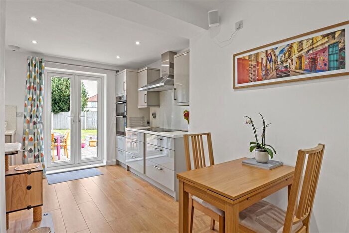 3 Bedroom Semi-Detached House For Sale In Knox Close, Norwich, NR1
