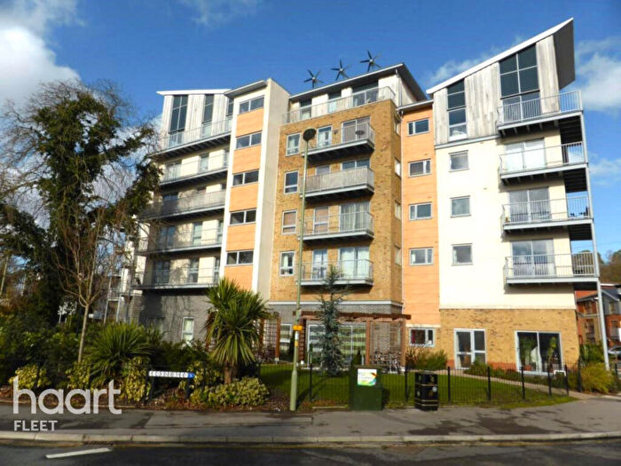 2 Bedroom Apartment To Rent In Coombe Way, Farnborough, GU14