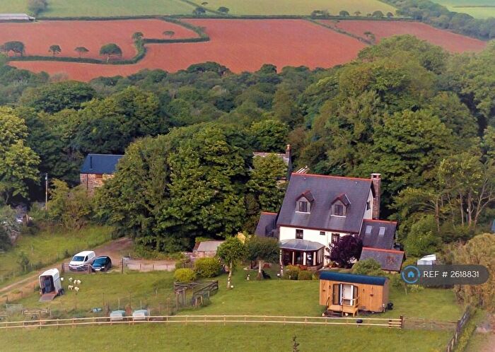 2 Bedroom Flat To Rent In Demelza, Bodmin, PL30