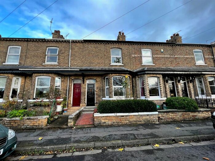 3 Bedroom Terraced House To Rent In Albemarle Road, York, YO23